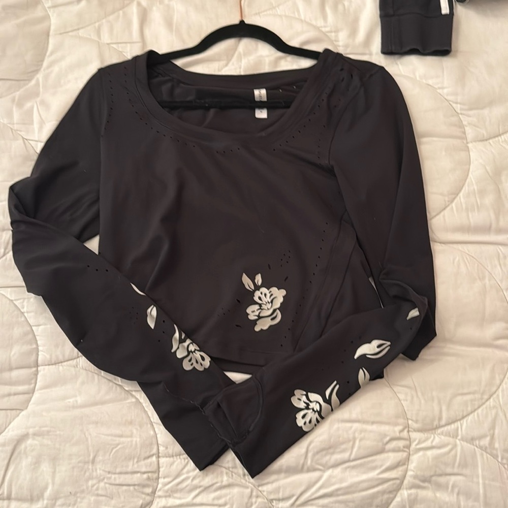 Athleta workout top